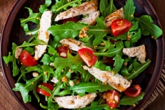 SOLATNI-KROŽNIK-S-PIŠČANCEM